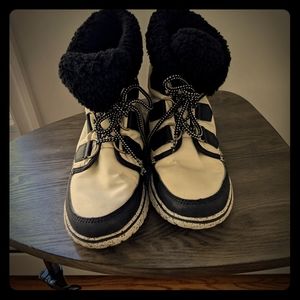 Sorel Snow Boots- worn once